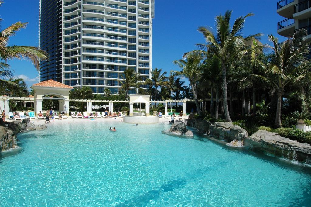 Chevron Renaissance - Hr Surfers Paradise Gold Coast Eksteriør billede